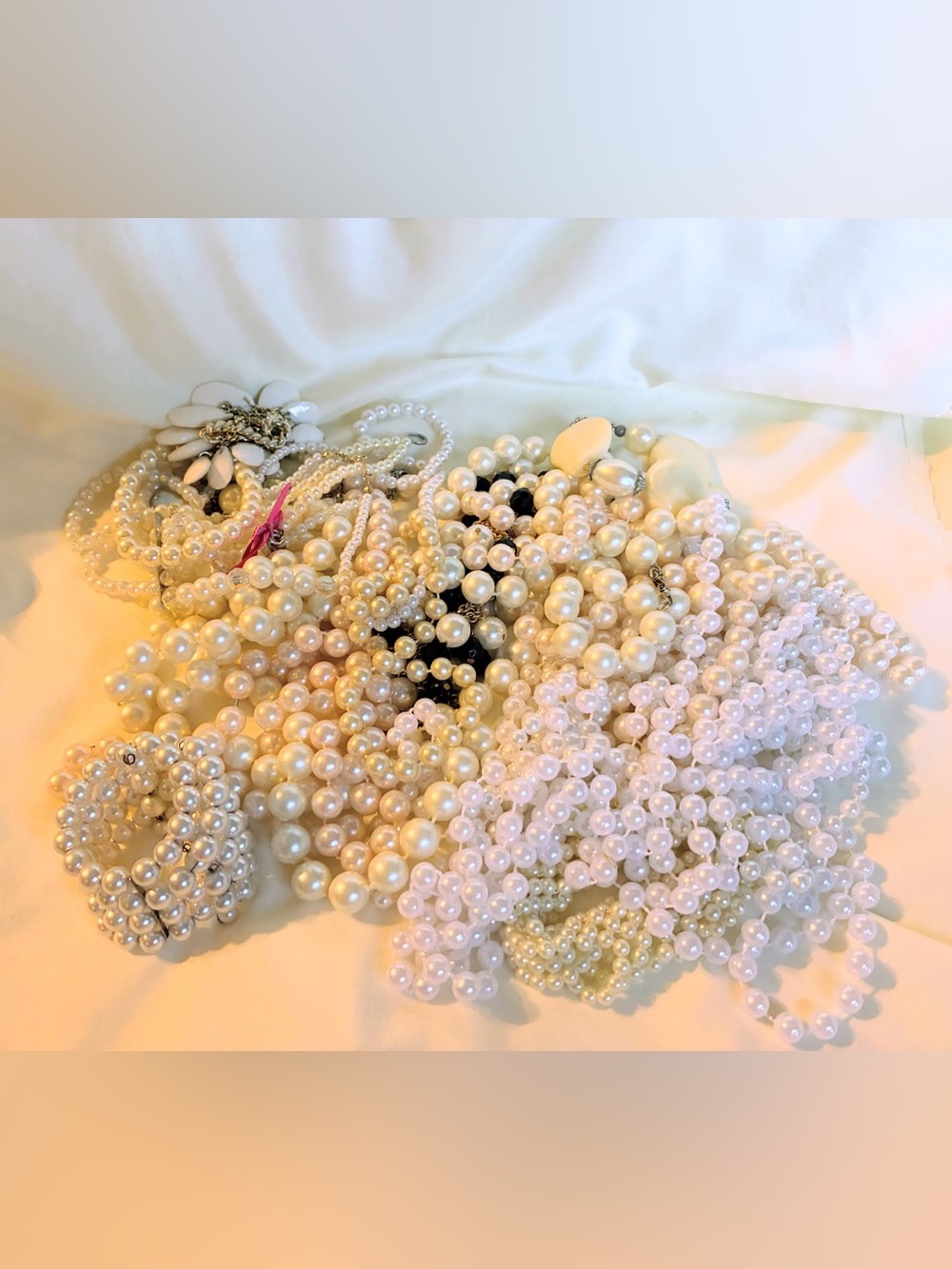 Pearl theme beaded necklaces & bracelets #boho #festival